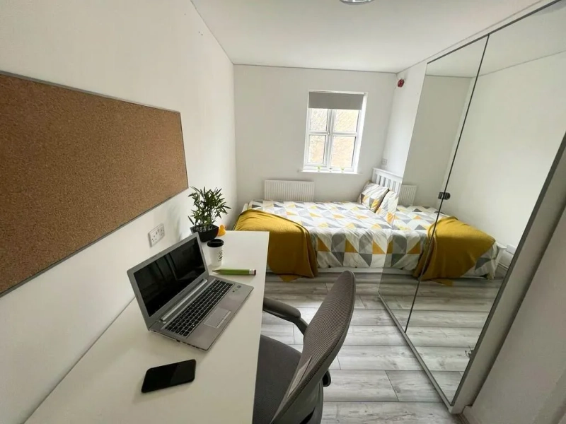 Denison court NG7 - 6-Bed house (3 rooms left) - Thumbnail 2